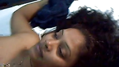 यार मुश्किल-थोड़ा में के मुंह के एक सदस्य के हिंदी में बीपी फिल्म सेक्सी अपने प्रेमिका के साथ dreadlocks पर अपने सिर