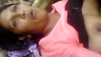 परिपक्व पत्नी Lipetsk के पास प्रकृति में उसके पति के लिए फुल बीपी सेक्सी फिल्म एक झटका नौकरी बनाता है