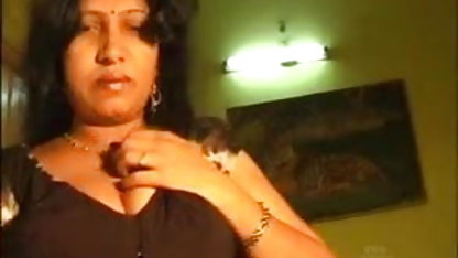 पति सेक्सी बीपी ब्लू फिल्म के दोस्त बलात्कार उसकी पत्नी और वह लग रहा है और छूत