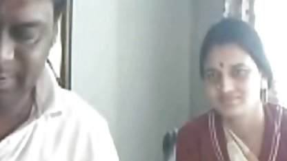 पत्नी caresses के भगशेफ और किट्टी और गोली मारता है पर के सेक्सी बीपी एचडी पिक्चर फोन