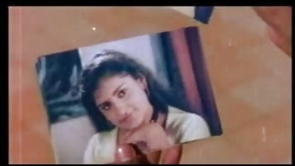 भाई fucks एक शराबी बहन पर घर सेक्सी पिक्चर बीपी वीडियो और कमिंग पर अपने चेहरा