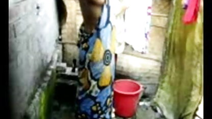 तीन विशाल cocks फाड़ छेद में एक लाल बालों वाली एक्स एक्स एक्स एक्स एक्स बीपी फिल्म लड़की