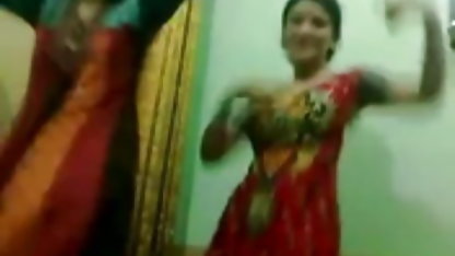 Sisadmin fucks सचिव सेक्सी एचडी बीपी फिल्म में के सर्वर कमरे के कार्यालय