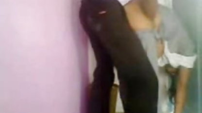 Kukid लेता है बंद पर के फोन के रूप में अपनी पत्नी बीपी पिक्चर वीडियो फुल सेक्सी बेकार है एक बड़े डिक पर एक नीग्रो