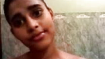 बेटा fucks अपने माँ में के देश जबकि अपने बीपी सेक्सी एचडी फिल्म पिता में के उद्यान