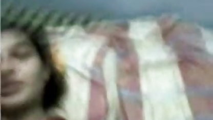 बेटा टक्कर लगी सेक्सी पिक्चर फिल्म बीपी है ड्रंक स्लीपिंग मां किसी का ध्यान नहीं